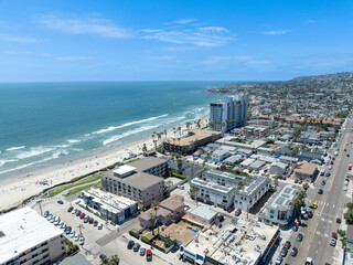 Fototapeta premium Aerial view of Pacific Beach and Ocean in San Diego during summer, South California. USA.