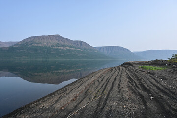 Lake Yt-Kyuyol on the Putorana Plateau.