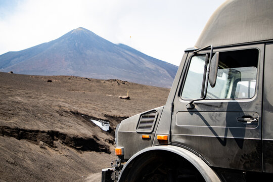 jeep tour on the Etna