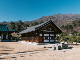 traditional korea house