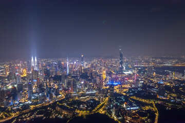 Fototapeta premium night falls over Kuala Lumpur