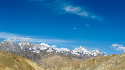 Fototapeta premium Snow-Clad Himalayas – View from Leh