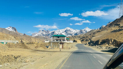 Scenic Entry Gate to Snowy Mountains &ndash; Leh Road View