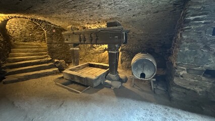 Weinkeller Burg Runkel 16:9