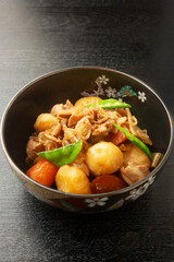 豚肉の肉じゃが