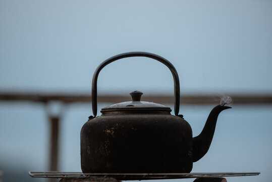Thai style hot water kettle