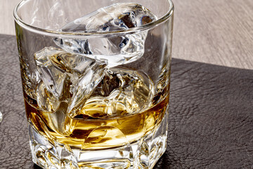 ウイスキーと氷