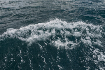 Fototapeta premium Closeup ocean waves with turquoise water