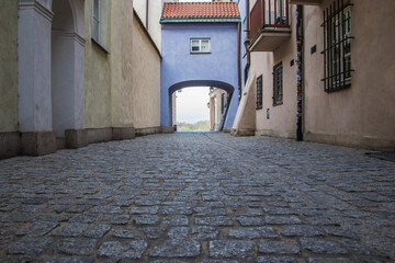 Klimatyczna uliczka na warszawskiej Starówce