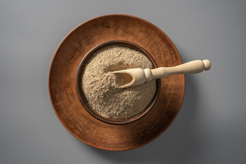 Exploring the nutritional benefits of psyllium husk powder in a rustic setting