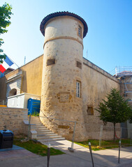 Front Chateau Vieux, Stary Zamek, Pireneje Atlantyckie, Bayonne, Francja, Chateau Vieux, Old Castle, Pyrénées-Atlantiques, Bayonne, France