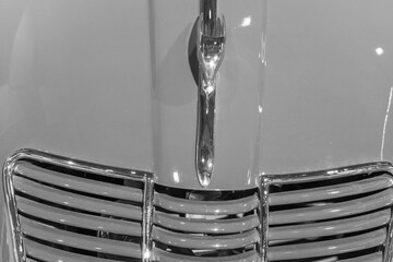 Historische Autos und Motorräder