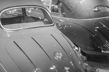 Historische Autos und Motorräder