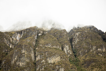 Parque Nacional Cajas en la Provincia de Azuay en Cueca, Ecuador. Una especie de paramo con diversidad de animales, senderos que atraviesan bosques nubosos de hoja perenne y sus cientos de lagunas.