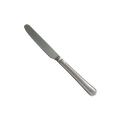 Fototapeta premium A stainless steel knife with a smooth blade, ideal for spreading butter or cream cheese, showcasing its sleek design on a white isolated background.