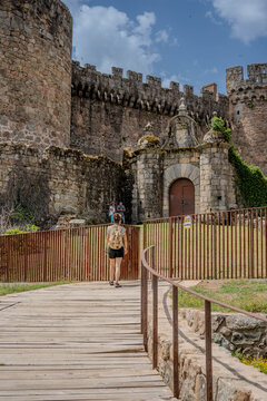Castillo de Mombeltr&aacute;n, &Aacute;vila, Espa&ntilde;a, Europa