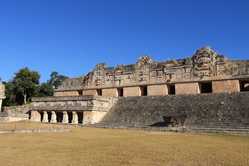 Quadrilatère des nonnes à Uxmal au Mexique dans le Yucatan