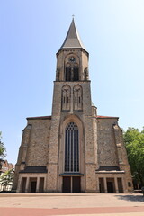 Fototapeta premium Blick auf die Katholische Pfarrkirche St. Otger im Zentrum der Stadt Stadtlohn im Münsterland