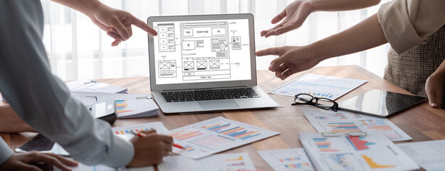 Website design software provide brisk template for online retail business and e-commerce