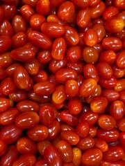 small red tomatoes