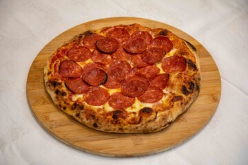 Pepperoni's true rustic pizza with sourdough mass fermented with Levain. A perfect vera pizza