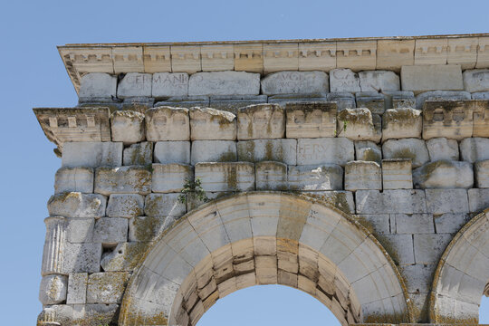 Architecture romaine Saintes arc de Germanicus
