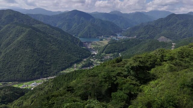 大野山から見る丹沢湖（空撮） - 神奈川県南足柄郡山北町,日本
