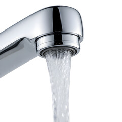 Faucet aerator providing a steady stream of water in a kitchen  