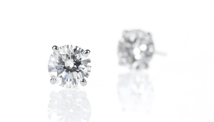 Classic diamond stud earrings in white gold or platinum setting
