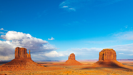Sonnenaufgang im Monument Valley