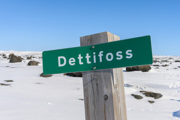 Sign for Icelands biggest water fall Dettifoss