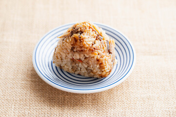 かしわのおにぎり