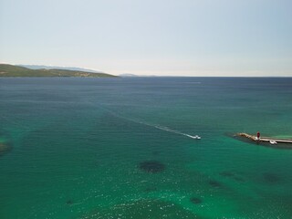 Miasto Krk - wyspa Krk - Chorwacja - stolica wyspy. Zdjęcia wykonane dronem w wysokiej jakości © Konrad
