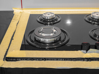 Gas hob installation, silicone sealing