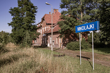 Abandoned railway station in Mikołajki, Poland   Opuszczona stacja kolejowa w Mikołajkach, Polska © Adrian White