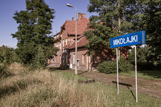 Abandoned railway station in Mikołajki, Poland | Opuszczona stacja kolejowa w Mikołajkach, Polska