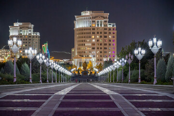 Ashgabat, Independence Monument