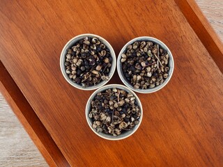 건조된 유기농 향신료 산초, 초피, 음식재료