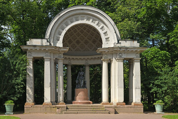 Rossi Pavilion and Monument to Empress Maria Feodorovna in Pavlovsk Park. Pavlovsk, Saint Petersburg, Russia