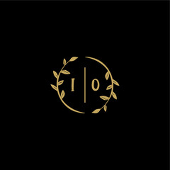 IO feminine and elegant wedding monogram initial logo with circle floral gold