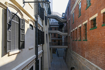 Fototapeta premium narrow street in the old town of gdansk poland