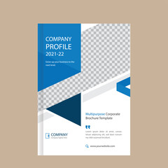 This elegant black and white floral design is ideal for decorative borders, logos, or vintage-inspired graphic designs, featuring intricate detailing and curved leaves