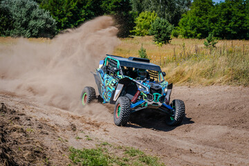 ATV and UTV riding in the sand. Amateur competitions. 4x4.
