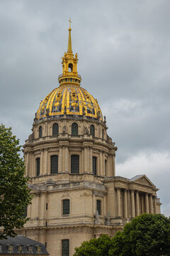 Hermosa fotograf&iacute;a tomada por las calles de Par&iacute;s, Francia.