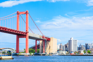 夏の若戸大橋と街並み　福岡県北九州市　Wakato Bridge and townscape in summer. Fukuoka Pref, Kitakyusyu City.