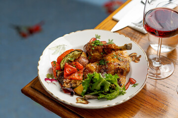 Plat cuisse de poulet et accompagnement