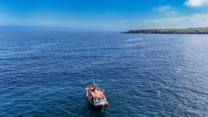 Fishing boat 