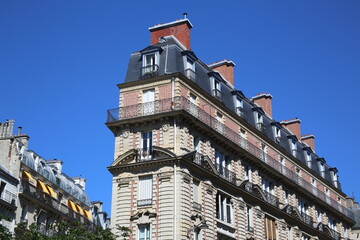 Immeuble d'angle à Paris