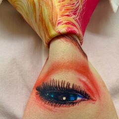 Surreal Eye Tie &ndash; Optical Illusion Neckwear Close-Up