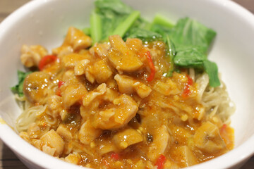 noodles with chicken